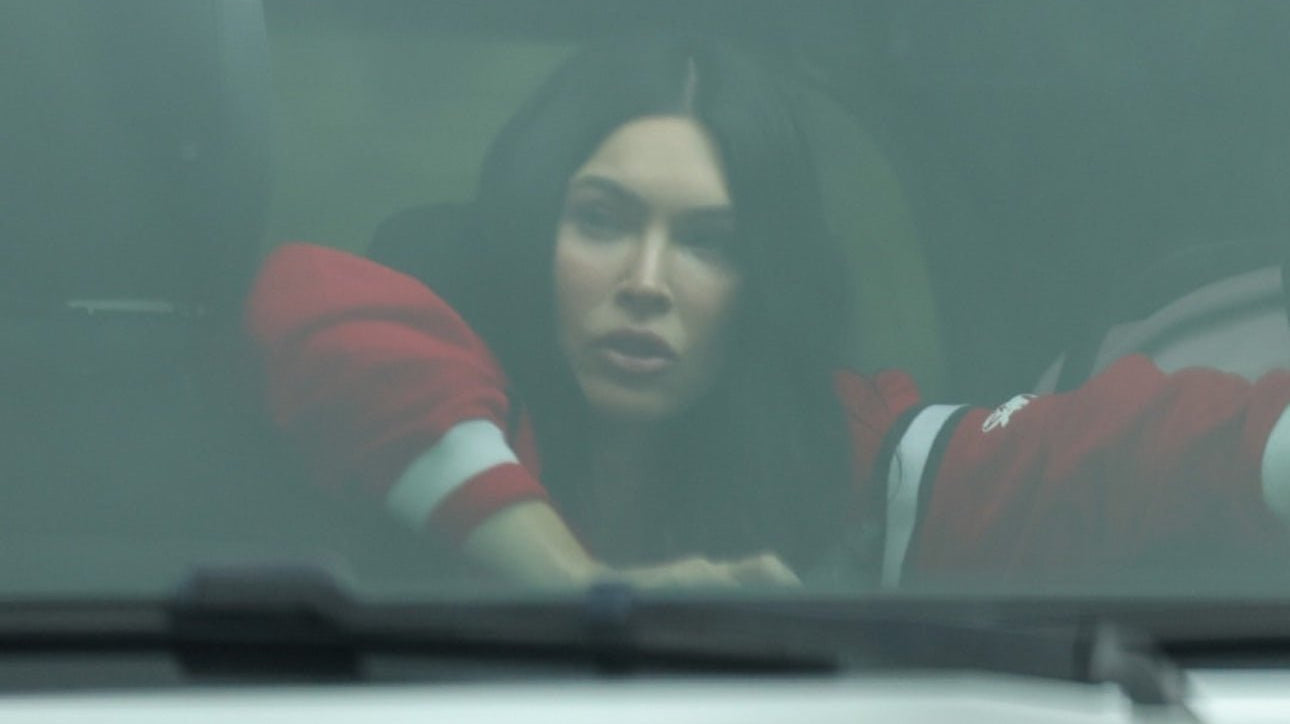 Megan Fox wears Boys Lie (again) ! - Spoiled Brat