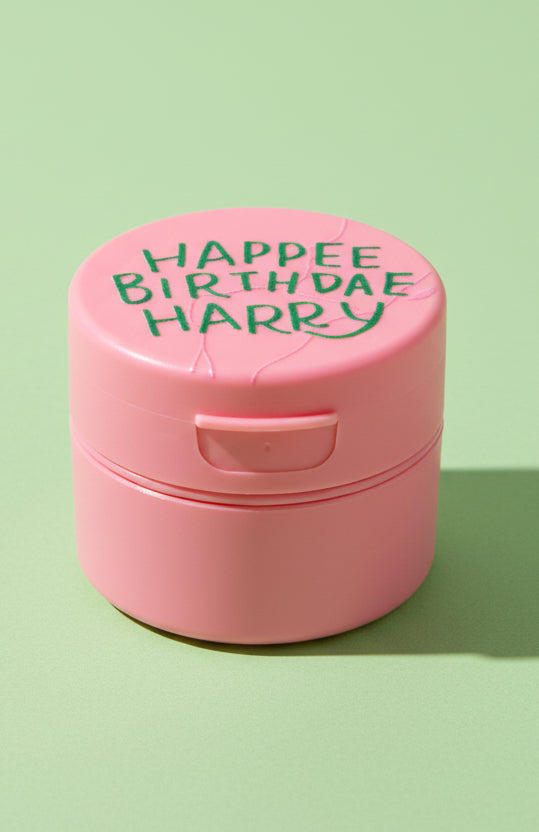 Mad Beauty Harry Potter Harry's Birthdae Cake Lip balm