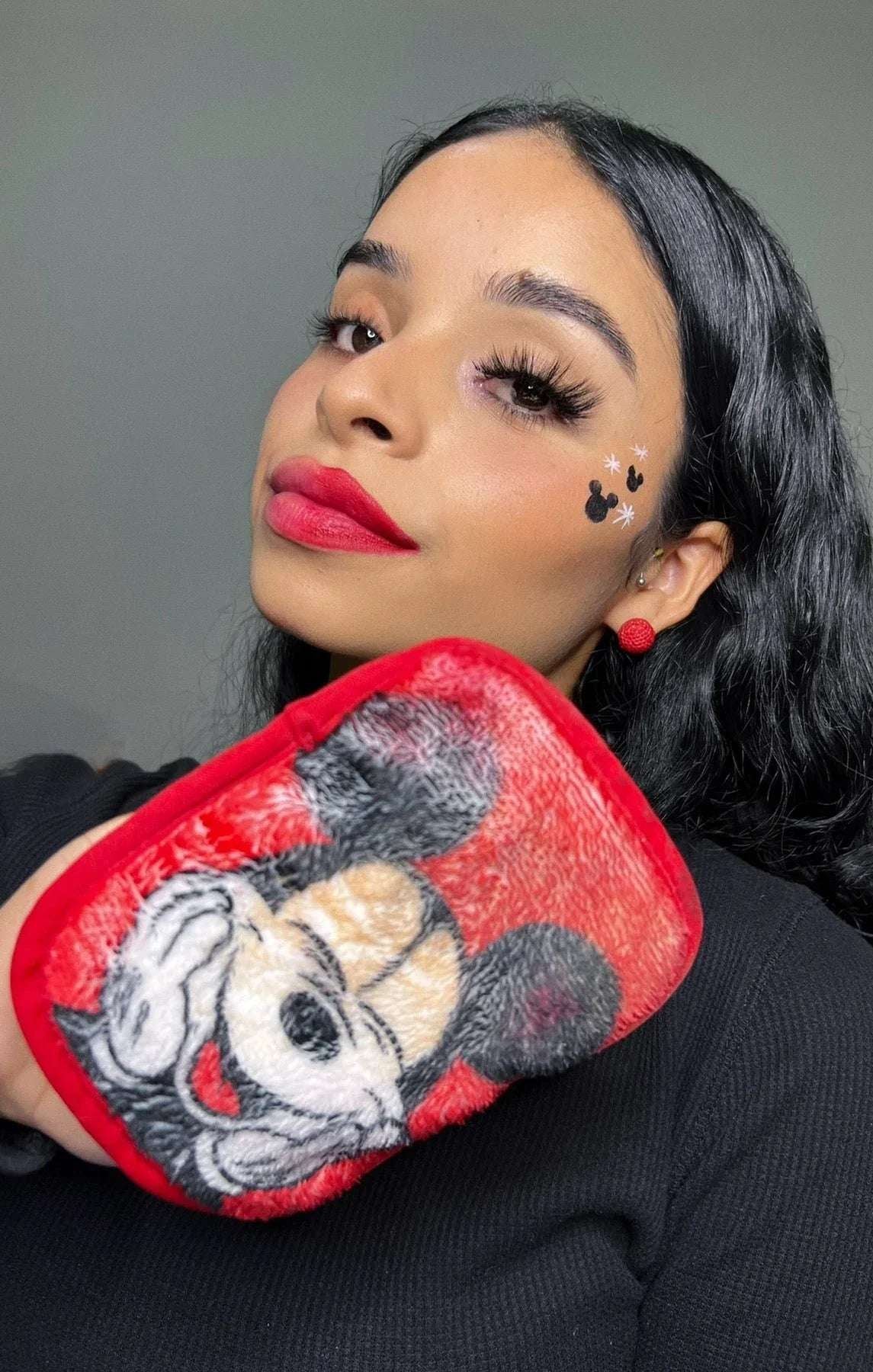 Shop Makeup Eraser Makeup Eraser Mickey & Friends 7 - Day Set Beauty Product for women – premium loungewear and festival fashion at Spoiled Brat