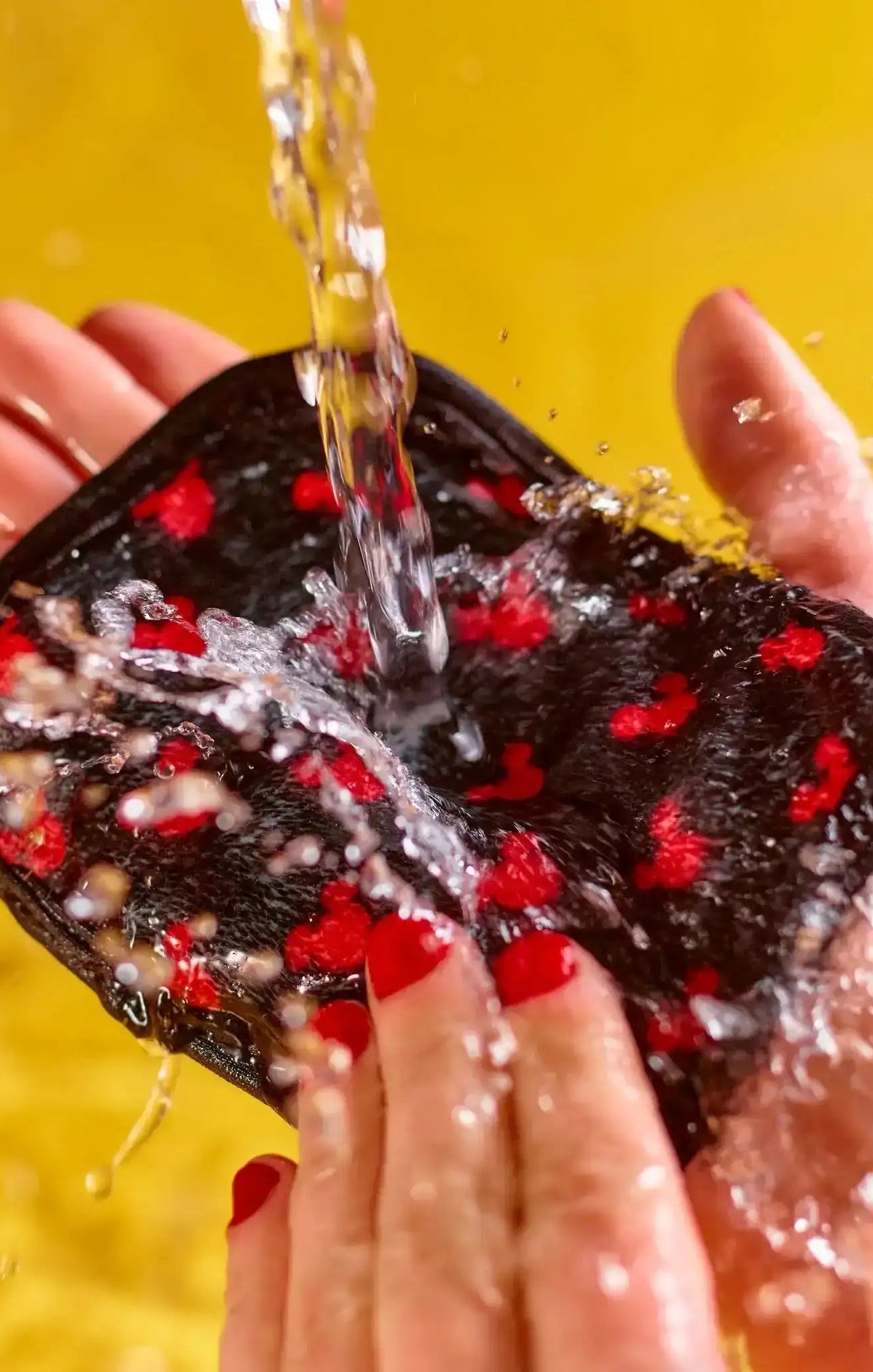 Shop Makeup Eraser Makeup Eraser Mickey & Minnie 7 - Day Set Beauty Product for women – premium loungewear and festival fashion at Spoiled Brat