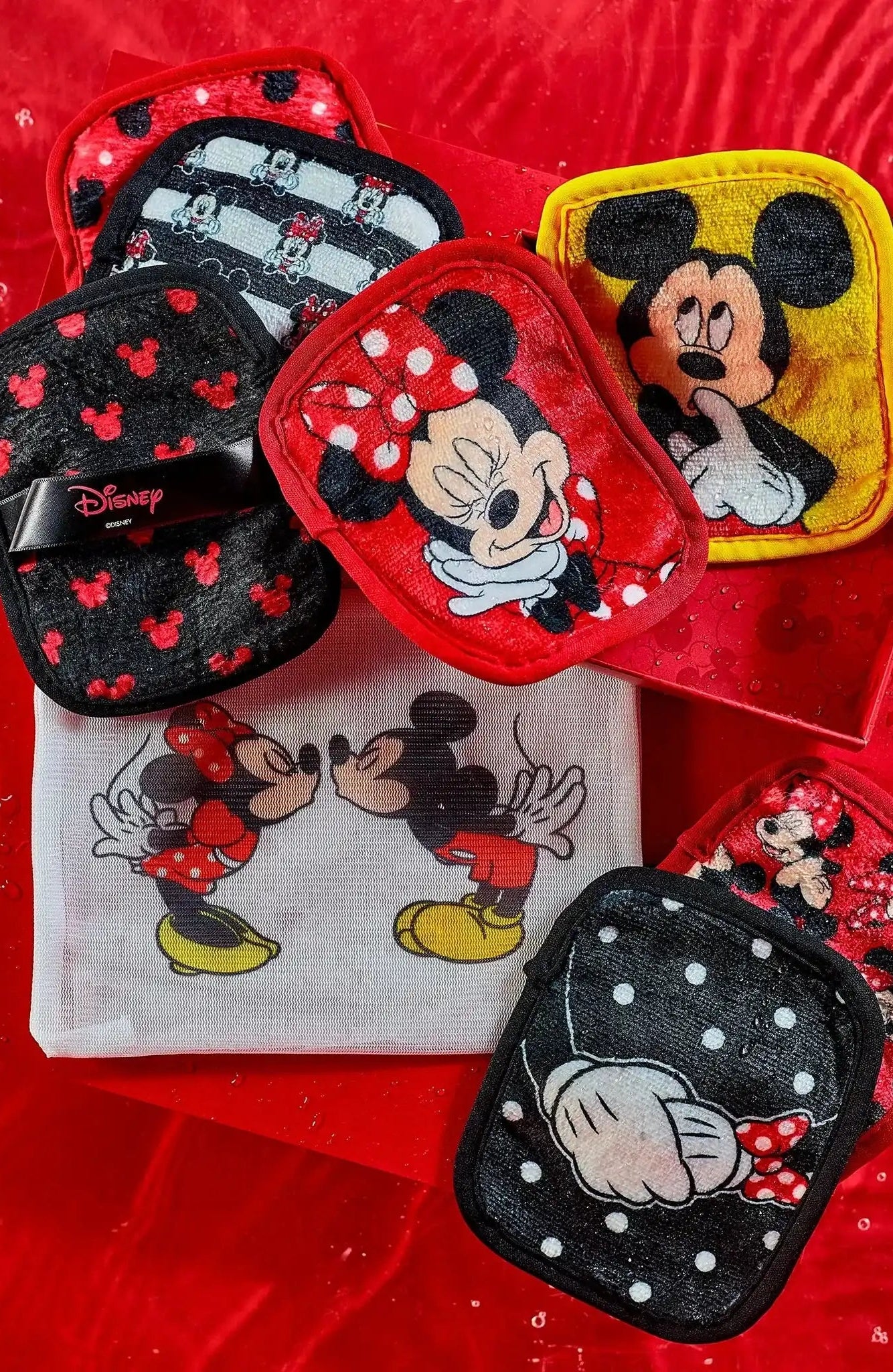 Shop Makeup Eraser Makeup Eraser Mickey & Minnie 7 - Day Set Beauty Product for women – premium loungewear and festival fashion at Spoiled Brat