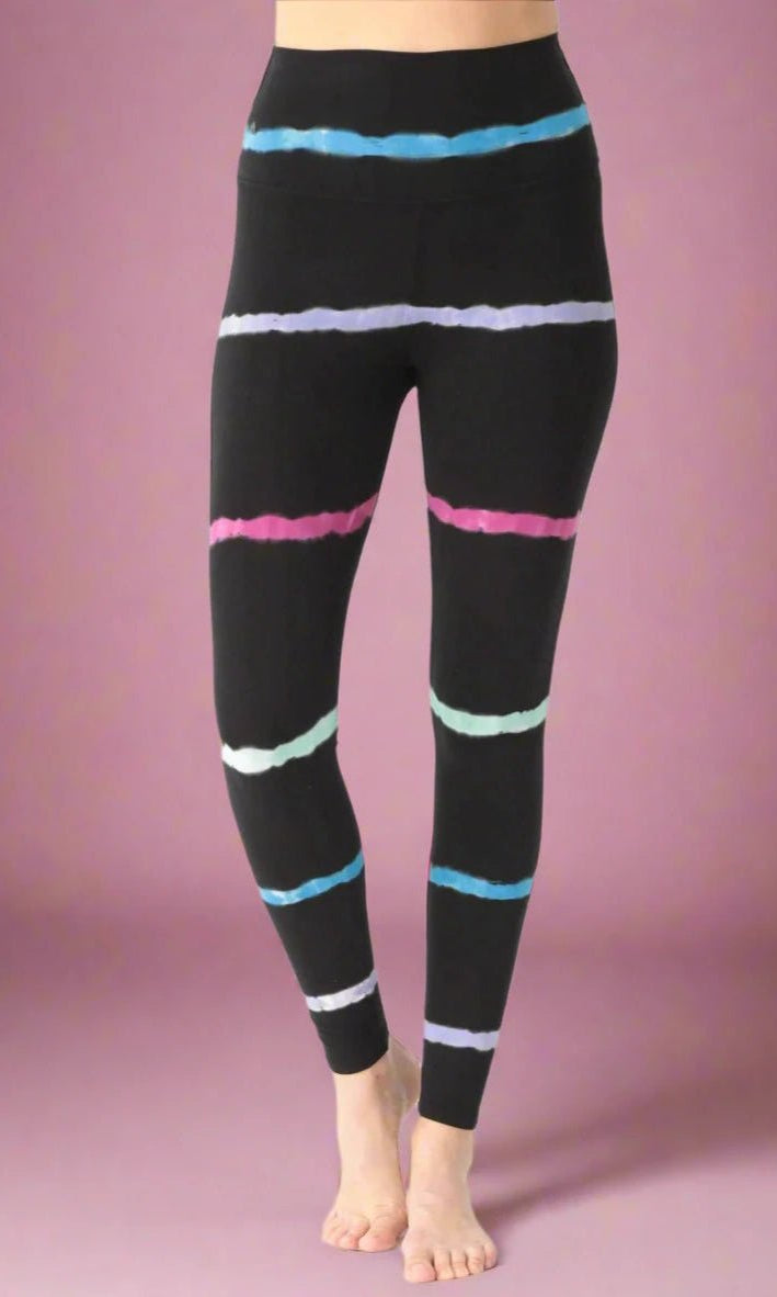 Shop Electric and Rose Electric & Rose Sunset Onyx Leggings as seen on Malin Andersson Leggings for women – premium loungewear and festival fashion at Spoiled Brat