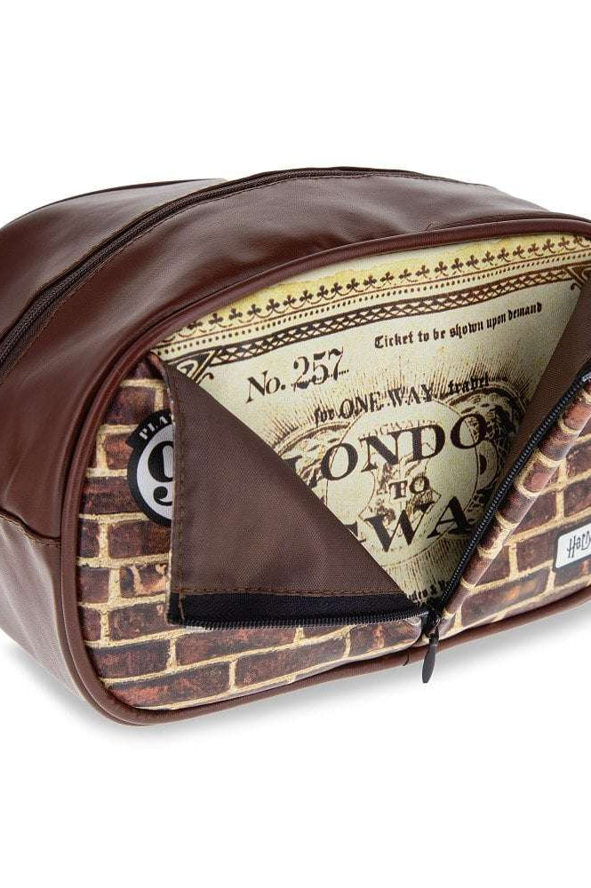 Warner Brothers Harry Potter Wash Bag - Spoiled Brat