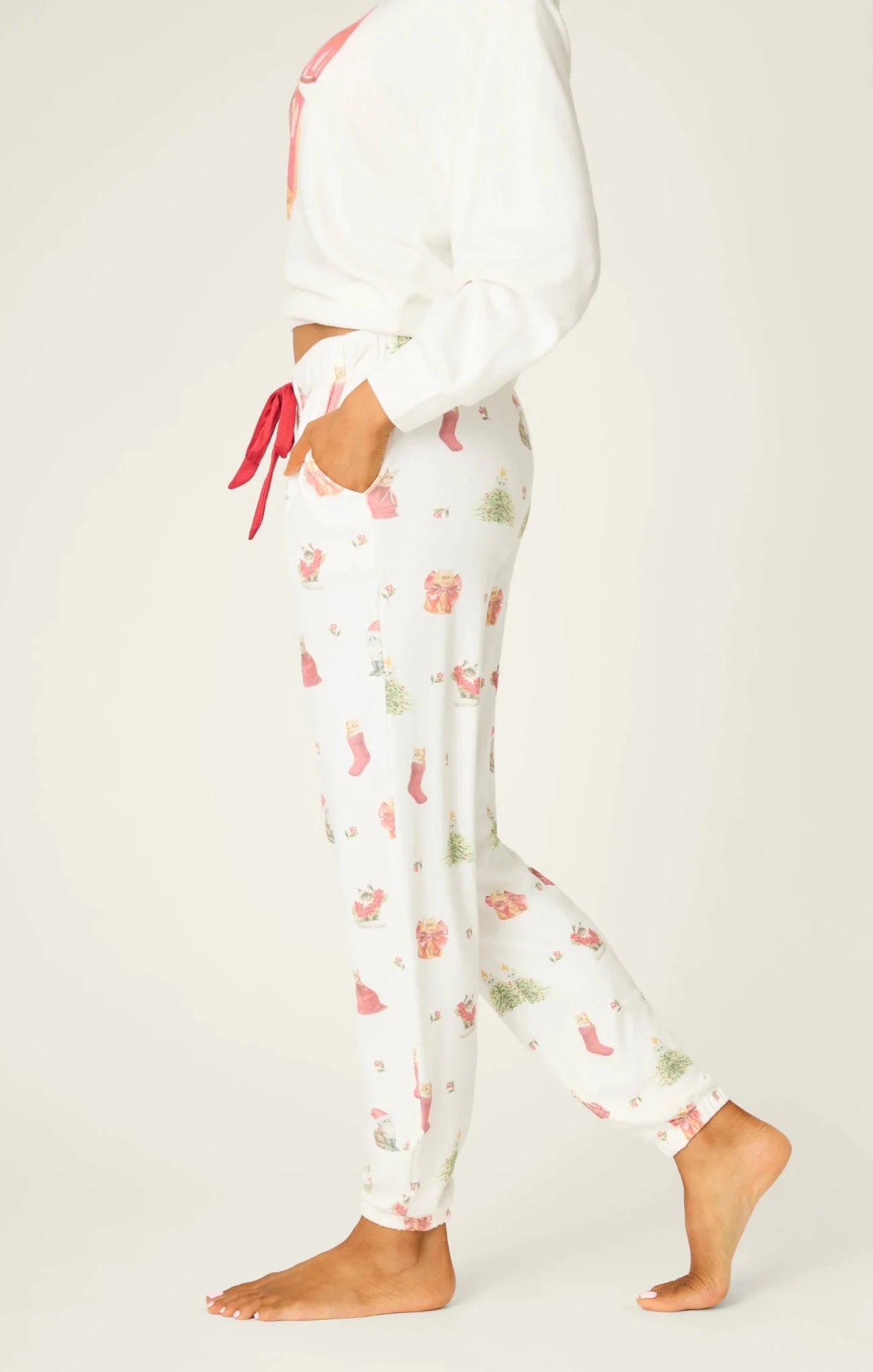 PJ Salvage Feline Festive Cat Print Banded PJ Pants as seen on Chloe Sims - Spoiled Brat