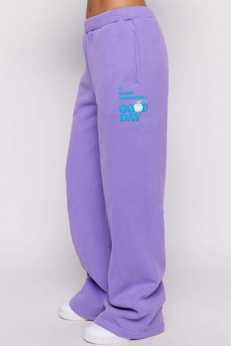 Shop Samii Ryan Samii Ryan Good Day SmileyWorld Sweatpants Sweatpants for women – premium loungewear and festival fashion at Spoiled Brat