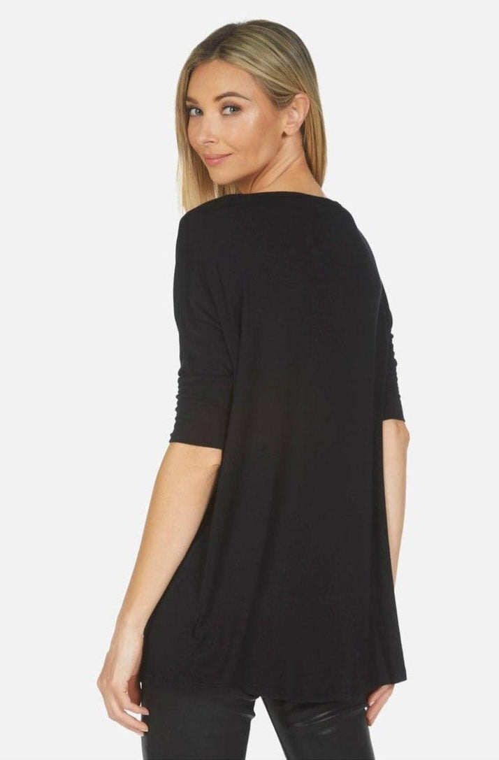 Lauren Moshi Eva x Kiss Oversized T-Shirt | T-Shirt by Lauren Moshi | Shop Premium Boutique Fashion at Spoiled Brat | Trendy Y2K style. '_badge_Celeb_Pick, 80s, A Fashion Nerd | Image 4