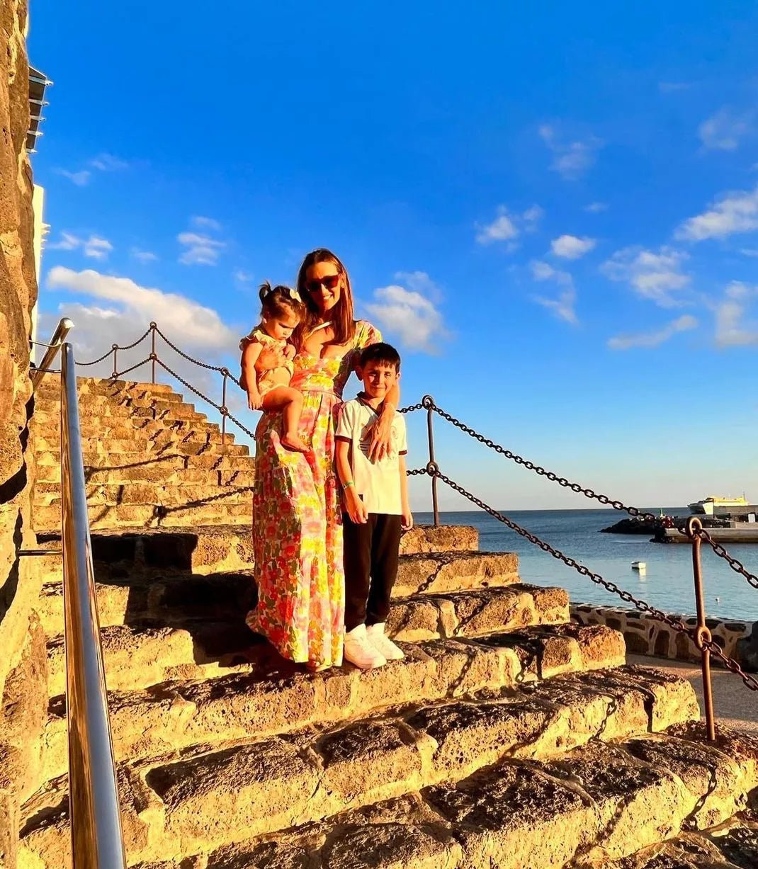 Catherine Tyldesley holidays in Show Me Your Mumu - Spoiled Brat 