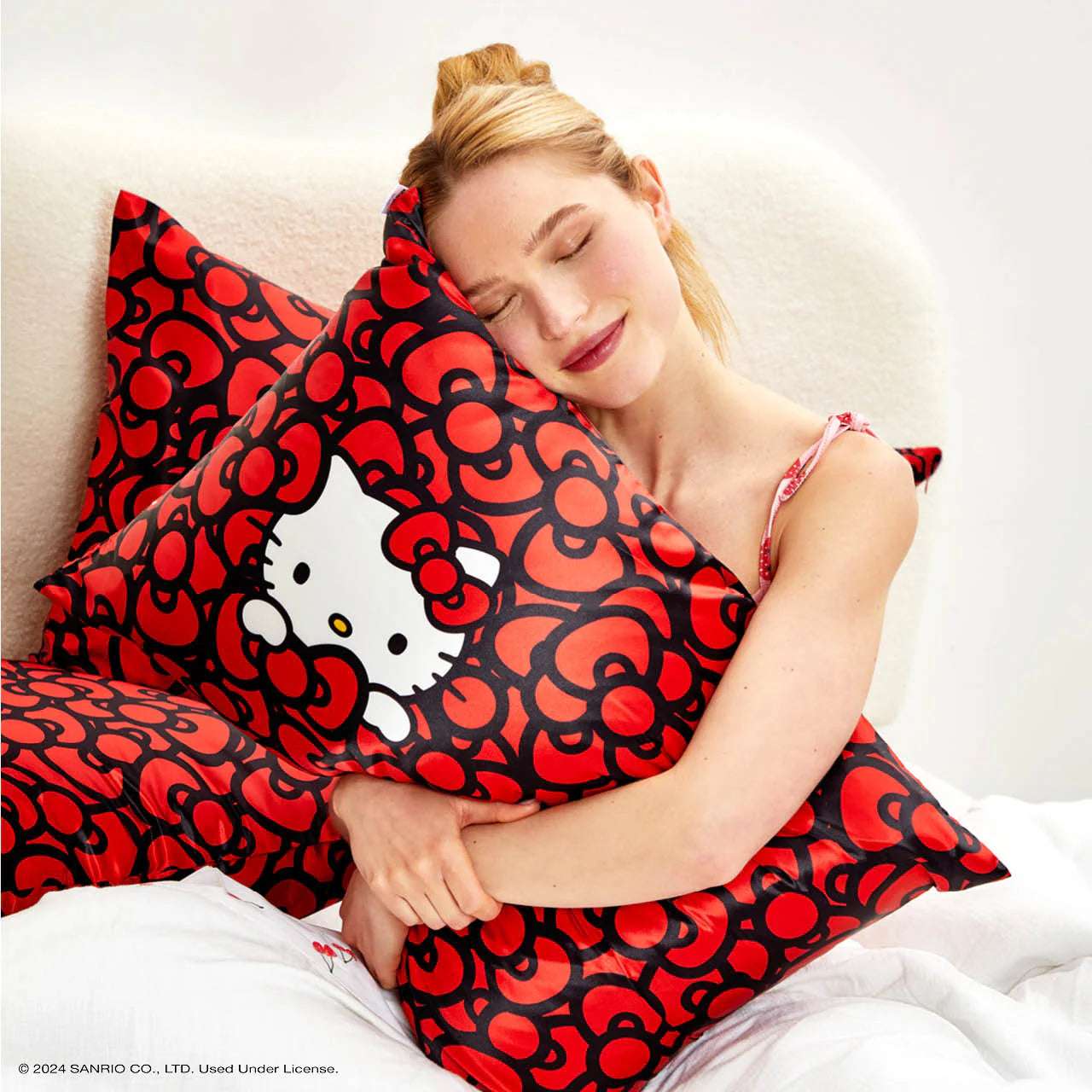 Hello Kitty x Kitsch Satin Pillowcase - Hello Kitty Bathes in a Sea of Bows - Spoiled Brat