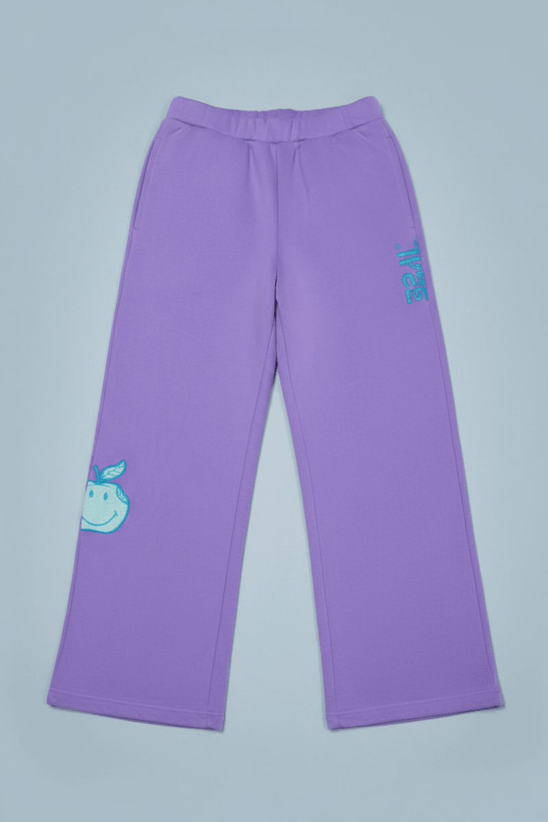 Shop Samii Ryan Samii Ryan Good Day SmileyWorld Sweatpants Sweatpants for women – premium loungewear and festival fashion at Spoiled Brat