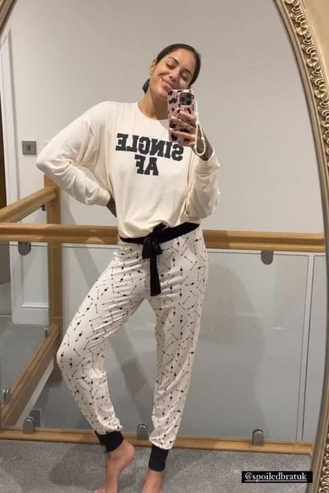 Shop Wildfox Wildfox Single AF Pyjamas as seen on Malin Andersson Pyjamas for women – premium loungewear and festival fashion at Spoiled Brat